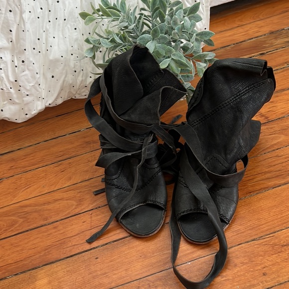 Free people open toe tie up bootie - Picture 3 of 4